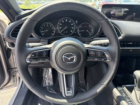 New 2026 MAZDA MAZDA3 Hatchback w/Premium Plus Pkg AWD/4WD image 18