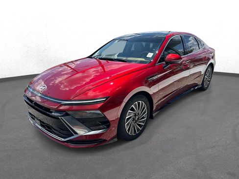 Used 2025 Hyundai Sonata Limited FWD image 7