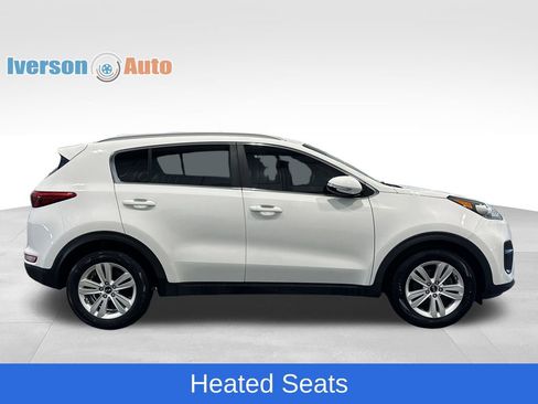 Used 2018 Kia Sportage LX w/ LX Technology Package FWD image 9