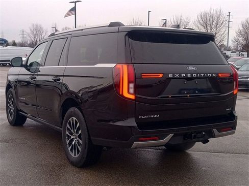Certified 2025 Ford Expedition Max Platinum image 3