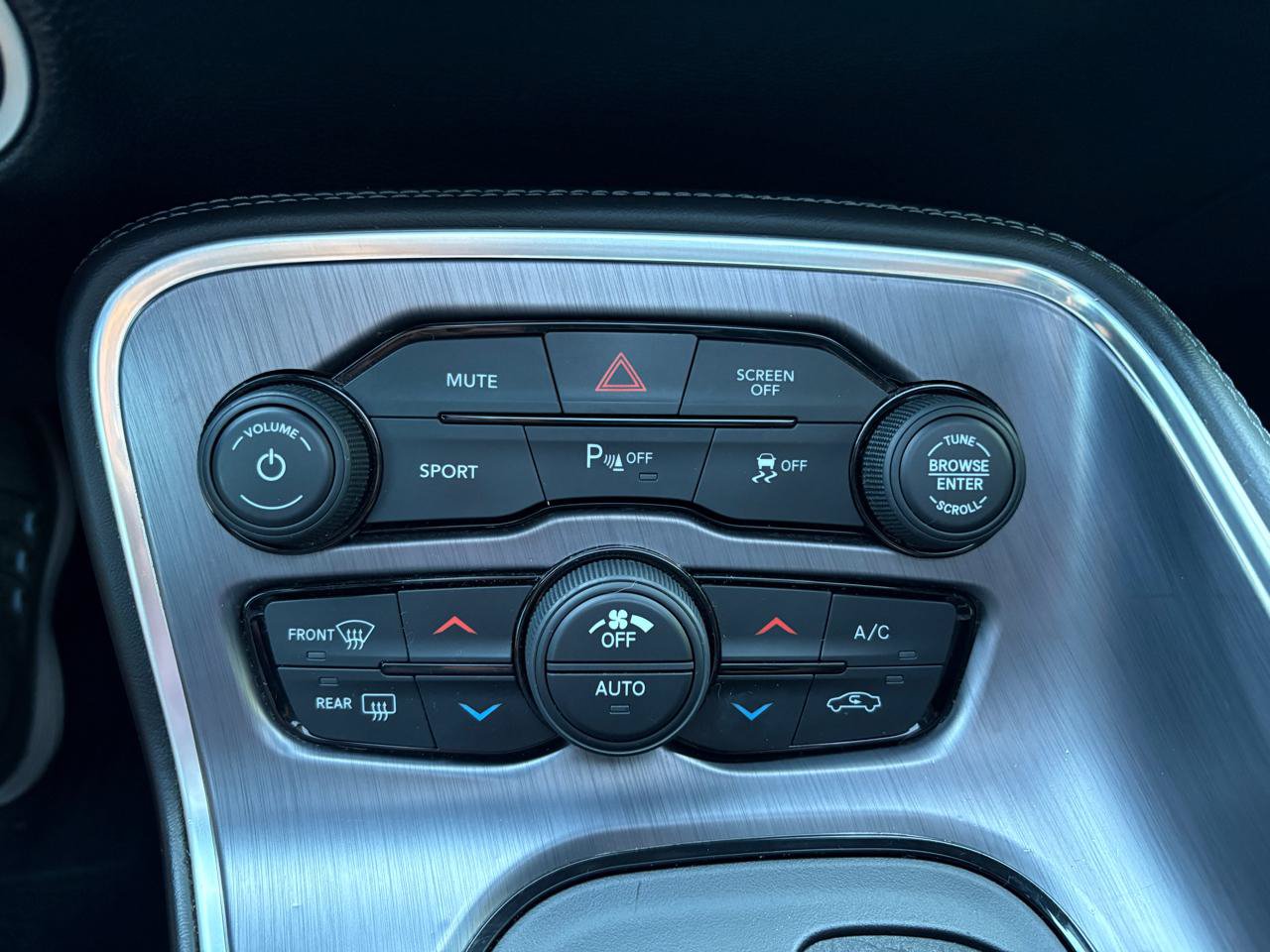 Used 2018 Dodge Challenger R/T Plus RWD image 14