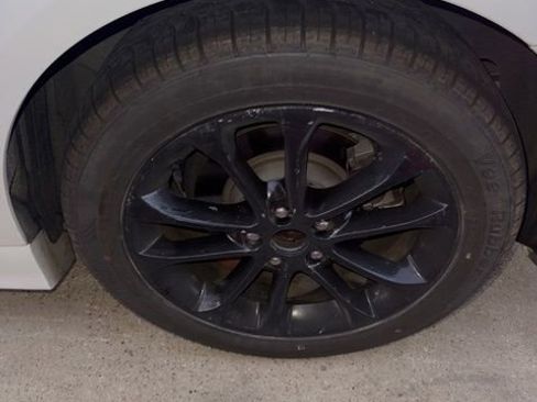 Used 2020 Ford Fusion SE image 4