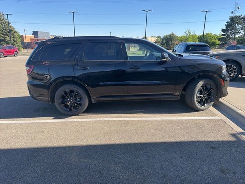 Used 2025 Dodge Durango GT AWD/4WD image 3