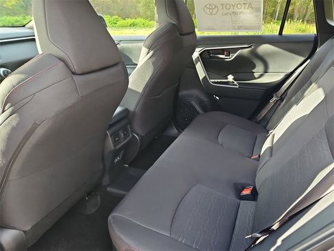 New 2025 Toyota RAV4 SE image 21