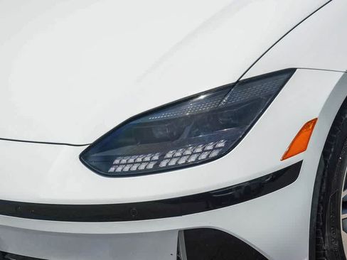 Used 2023 Hyundai Ioniq 6 SEL RWD image 8
