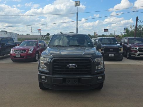 Used 2016 Ford F150 XLT w/ Equipment Group 302A Luxury AWD/4WD image 5