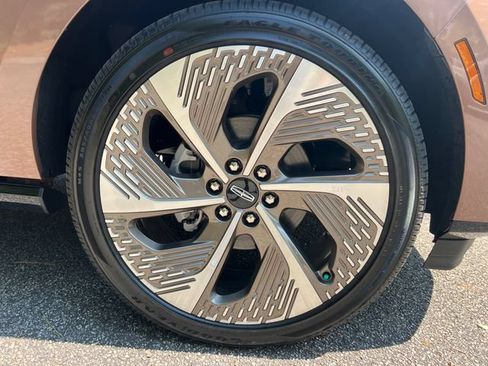 New 2026 Lincoln Navigator L Black Label w/ Black Label Special Edition AWD/4WD image 14