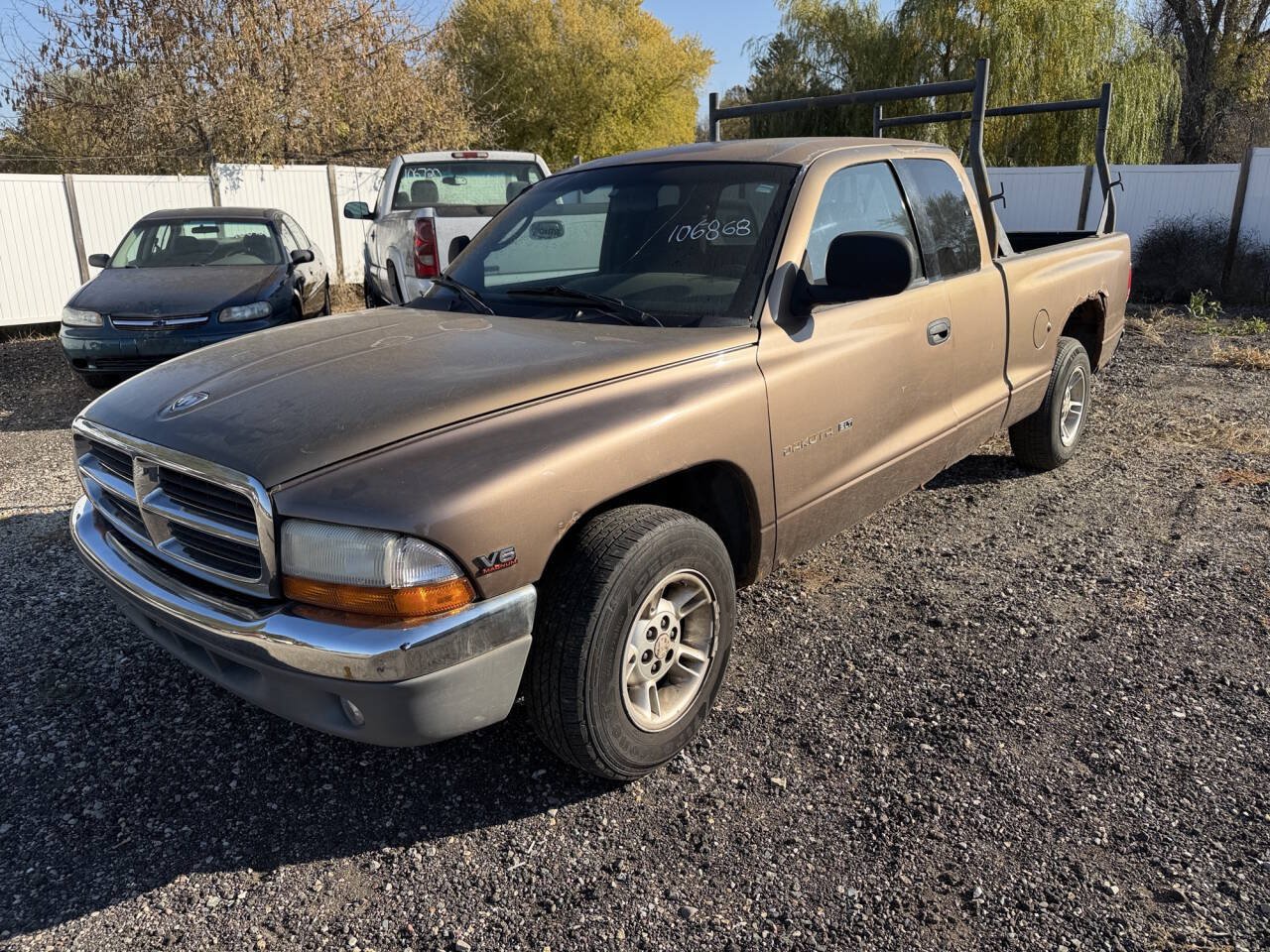 Used 2000 Dodge Dakota 2WD Club Cab image 1