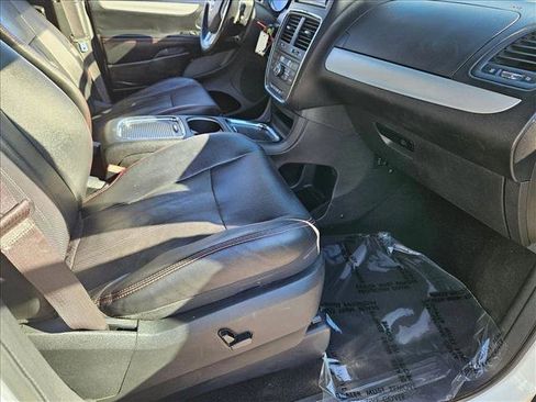Used 2019 Dodge Grand Caravan GT FWD image 19