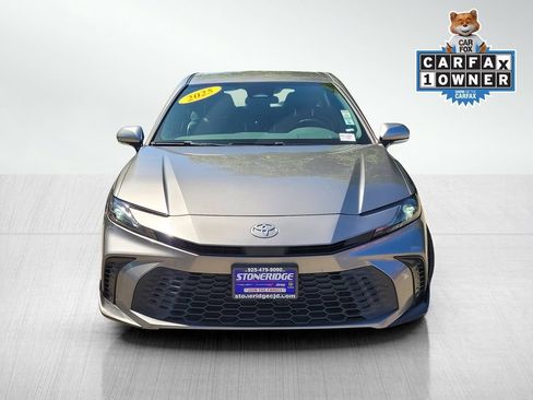 Used 2025 Toyota Camry SE FWD image 2