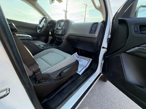 Used 2015 Chevrolet Colorado W/T image 18