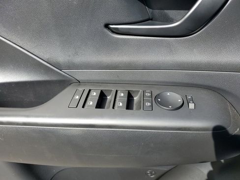 Used 2024 Hyundai Kona SEL FWD image 16