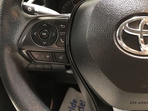 Used 2021 Toyota Corolla LE w/ Carpet Mat Package (TMS) image 19