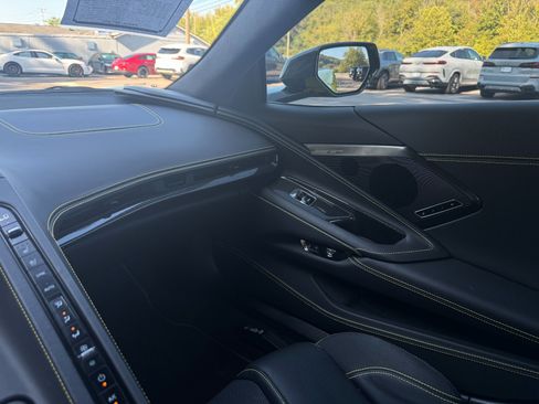 Used 2023 Chevrolet Corvette Stingray Premium Conv RWD image 70
