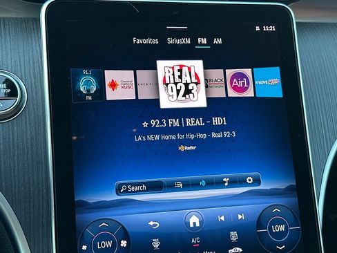 Certified 2025 Mercedes-Benz C 300 Sedan image 21