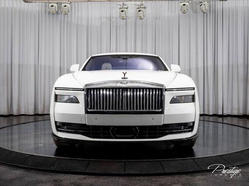 Used 2024 Rolls-Royce Spectre w/ Spectre Launch Package AWD/4WD image 2