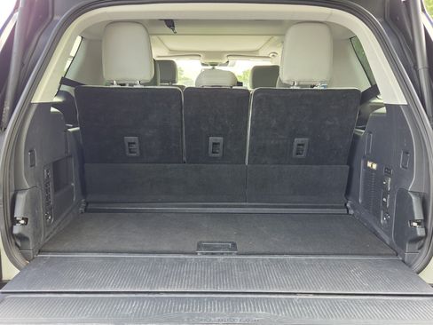 Used 2025 Ford Expedition Active RWD image 14