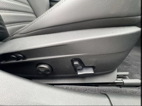 New 2026 Alfa Romeo Giulia w/ Driving Assist Package RWD image 29