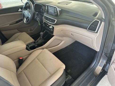 Used 2019 Hyundai Tucson SE image 36