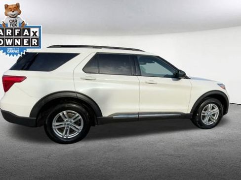 Certified 2023 Ford Explorer XLT image 10