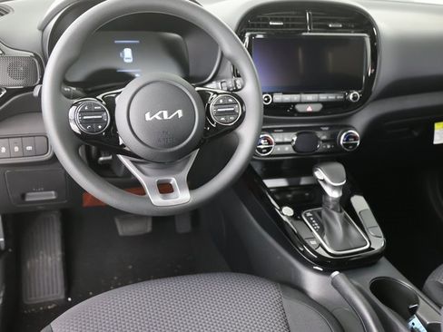 New 2025 Kia Soul S image 10