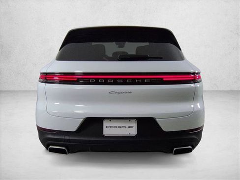 New 2026 Porsche Cayenne image 5