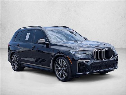 Used 2022 BMW X7 M50i w/ Executive Package AWD/4WD image 3