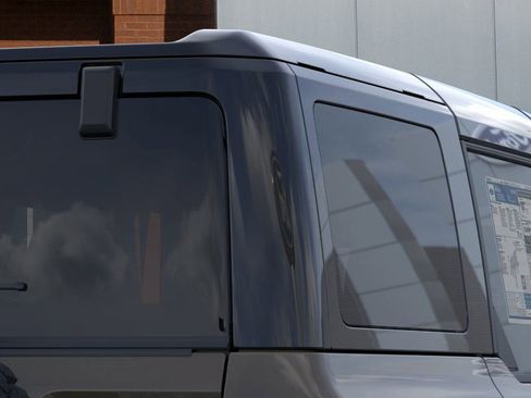 New 2025 Ford Bronco Outer Banks w/ Sasquatch Package image 25