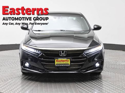 Used 2022 Honda Accord Sport image 2