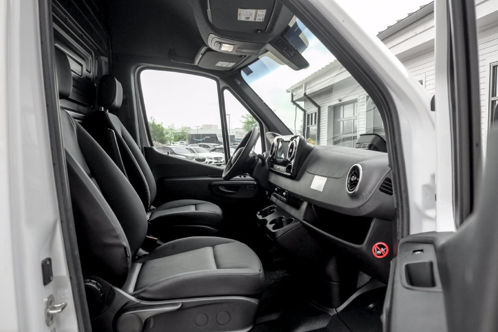 Used 2026 Mercedes-Benz Sprinter 2500 image 18