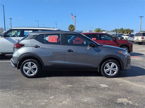 Certified 2024 Nissan Kicks S image 2