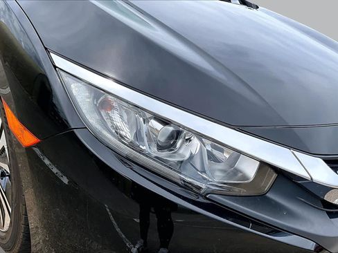 Used 2018 Honda Civic EX-L image 25