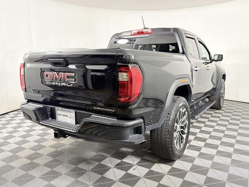 Used 2024 GMC Canyon Denali AWD/4WD image 6