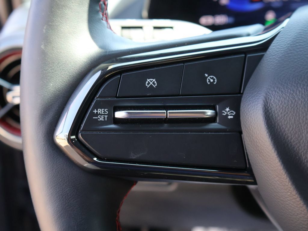 Certified 2024 Chevrolet Equinox EV RS FWD image 38