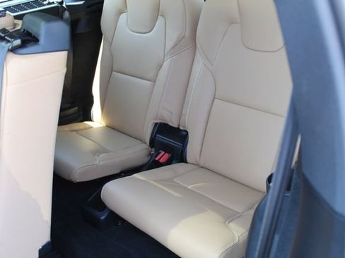 Certified 2023 Volvo XC90 B6 Ultimate w/ Protection Package Premier AWD/4WD image 16
