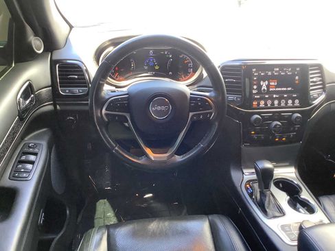Used 2020 Jeep Grand Cherokee High Altitude AWD/4WD image 10