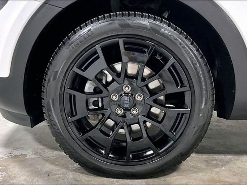 Used 2021 Kia Telluride SX w/ Nightfall Edition Package image 11