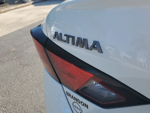 Certified 2024 Nissan Altima 2.5 S image 8