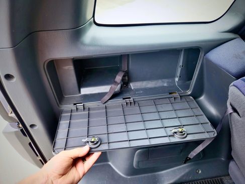 Used 1997 Toyota RAV4 4WD 4-Door image 24