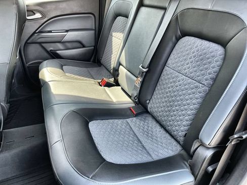 Used 2018 Chevrolet Colorado Z71 AWD/4WD image 25