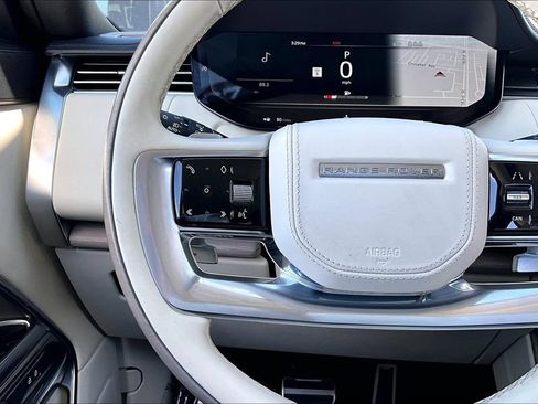 Certified 2023 Land Rover Range Rover SE AWD/4WD image 11