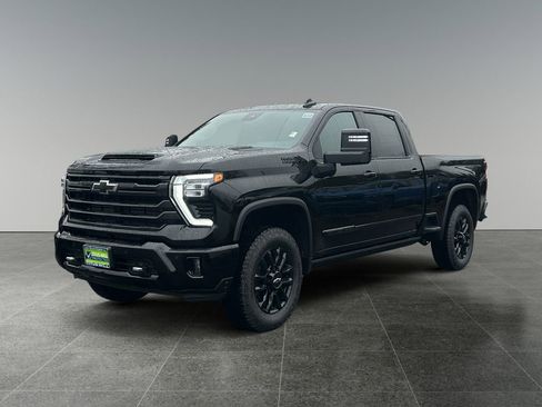 New 2026 Chevrolet Silverado 2500 High Country w/ Midnight Edition image 3