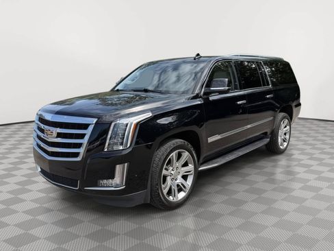 Used 2020 Cadillac Escalade ESV Luxury AWD/4WD image 3