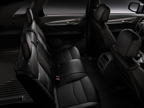 New 2025 Cadillac XT5 Luxury w/ LPO, Floor Liner Package image 59