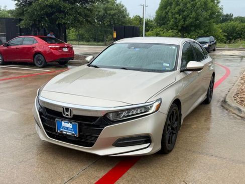 Used 2018 Honda Accord LX image 1