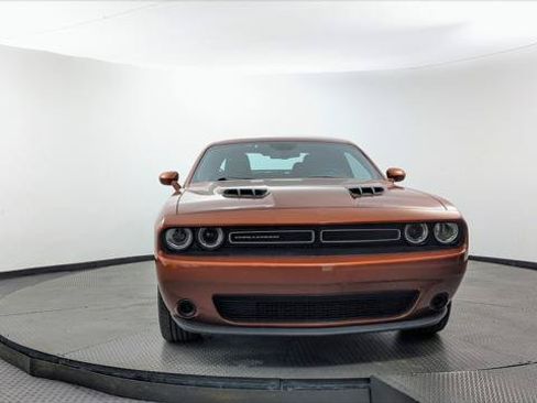 Used 2021 Dodge Challenger SXT RWD image 12