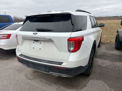 Used 2023 Ford Explorer XLT w/ Equipment Group 202A image 11