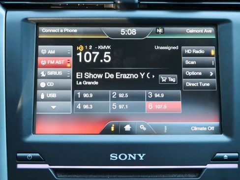 Used 2015 Ford Fusion SE image 34