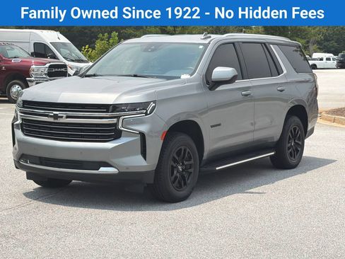Used 2024 Chevrolet Tahoe LT RWD image 3