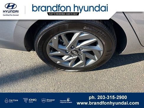 Used 2026 Hyundai Elantra Hybrid FWD image 33
